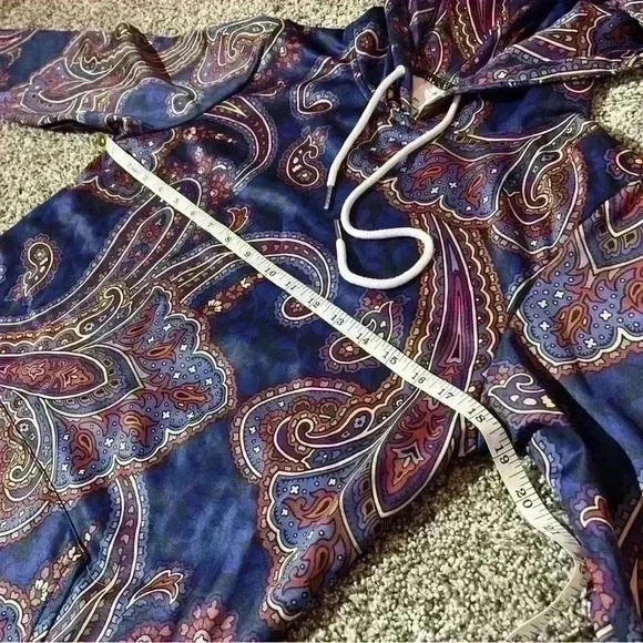 Persona Custom Clothiers-Paisley Print Hoodie- size XS- EUC- Retail Over $100! - Picture 7 of 10